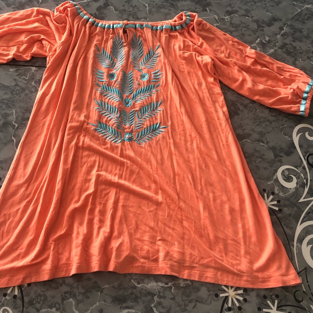 Scully tunic embroidered